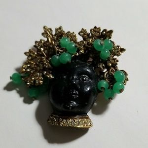 Beautiful vintage brooch